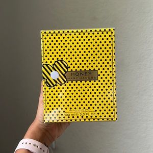 Honey -Marc Jacobs perfume. 100ml